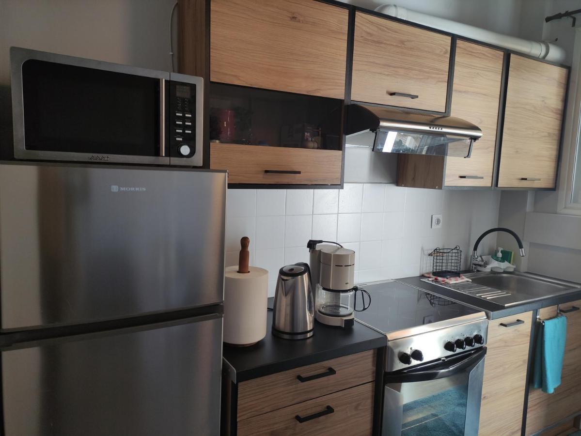 Love Truth Life Apartment Piraeus Exterior photo
